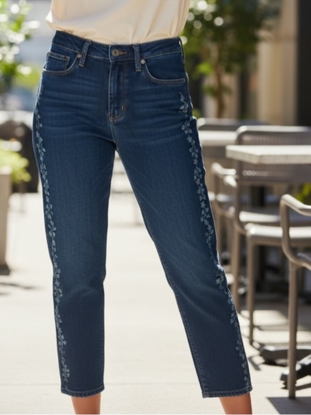 GAP Dark Blue Laser Itched Floral Skinny Jeans EUC